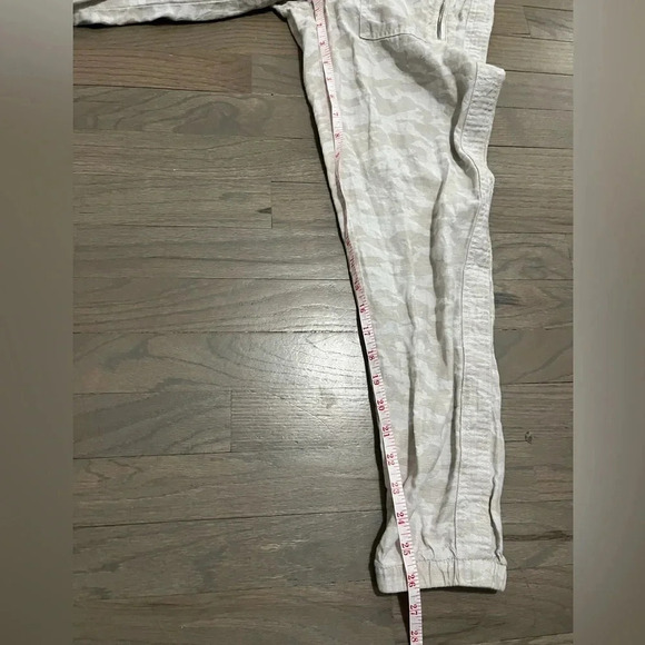 ATHLETA CABO TIDE LINEN JOGGER SIZE 0 IN NEUTRAL CAMO - Picture 7 of 8